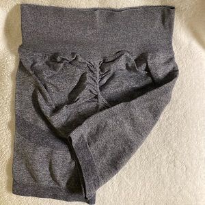 Scrunch Athletic Shorts - Grey Spec